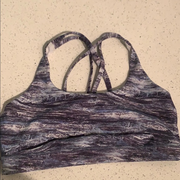 lululemon athletica Other - Lululemon energy bra - size 12